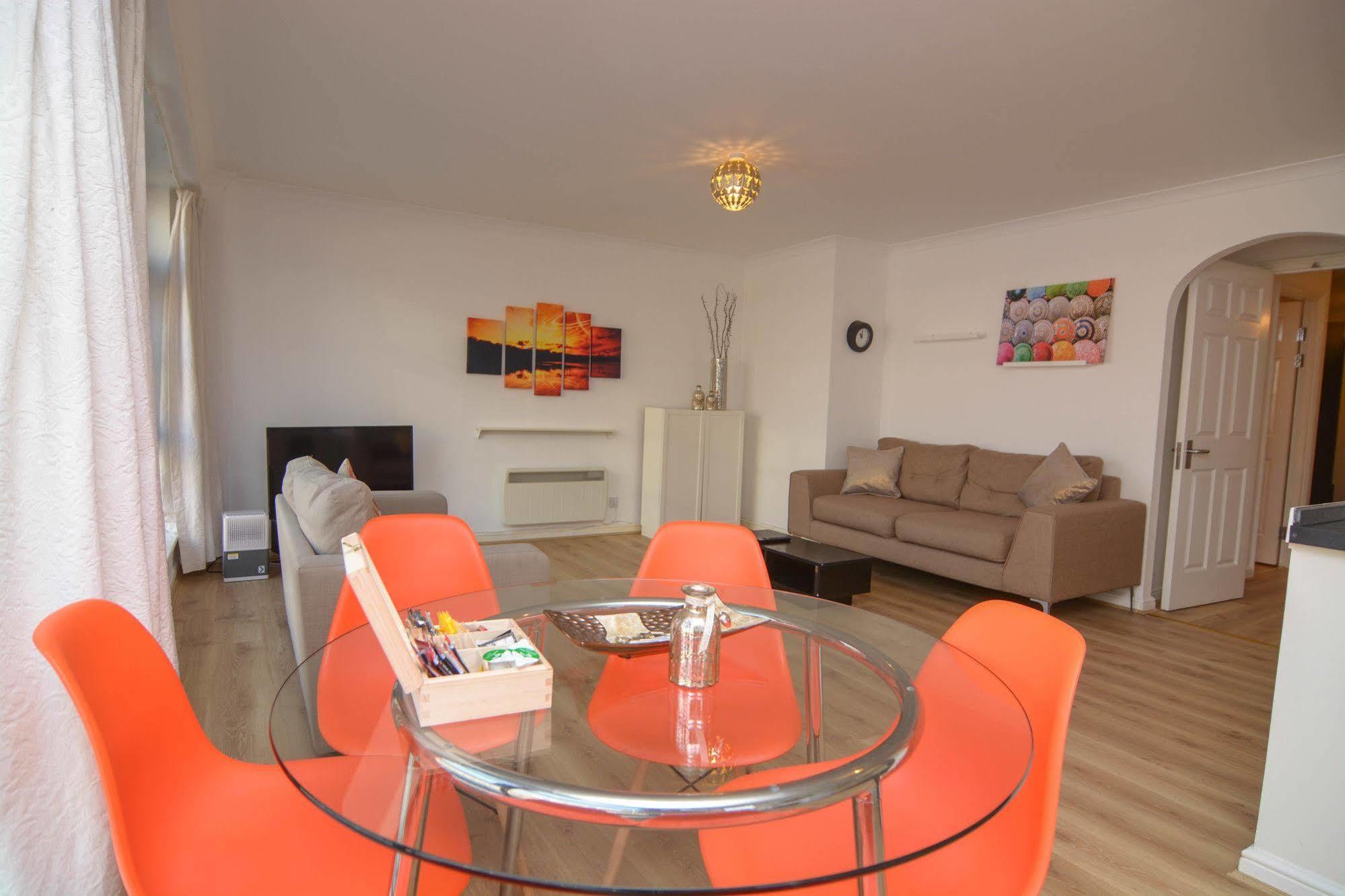 Apartment Wharf - Meridian Place Баркінг Екстер'єр фото